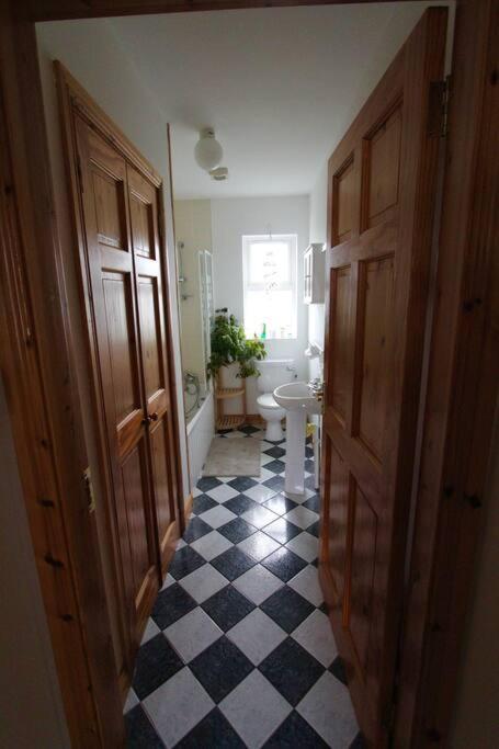 Apartamento Curlews Rest - Gateway To The Aran Islands Galway Exterior foto
