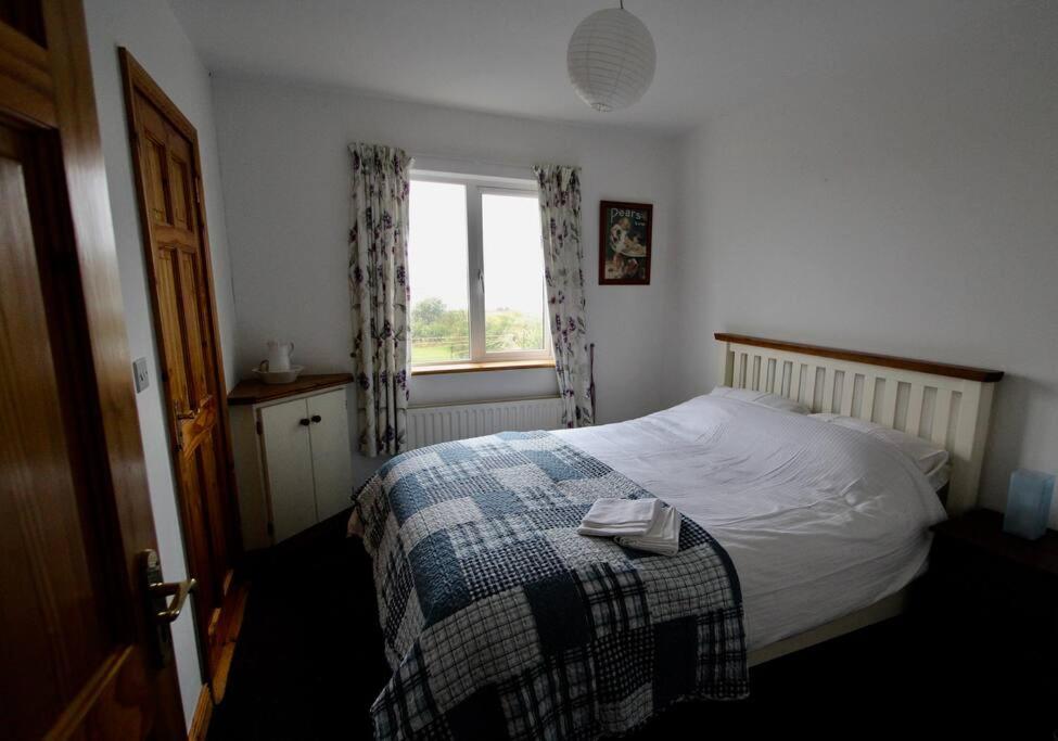 Apartamento Curlews Rest - Gateway To The Aran Islands Galway Exterior foto